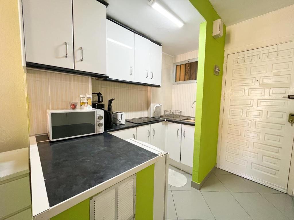 Lovely Near Airport Appartement Torremuelle